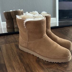 UGG Classic Tan Boots with Plush Lining